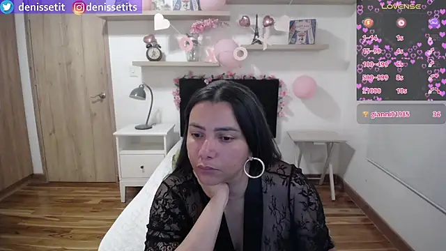 DenisseTits webcam