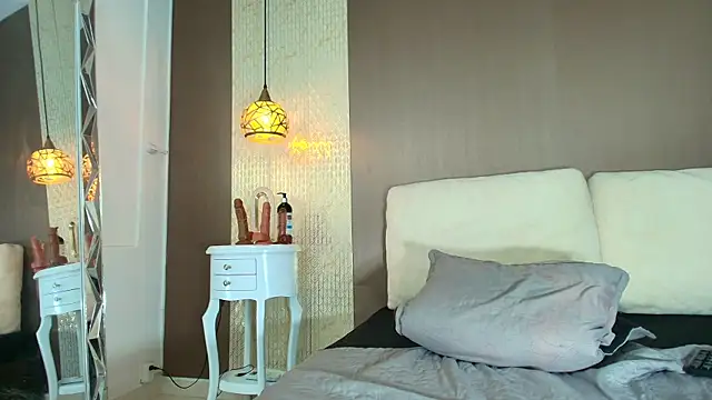 Tiifany_Baker webcam