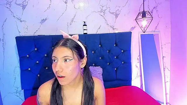 Dakotaa_Johnson webcam