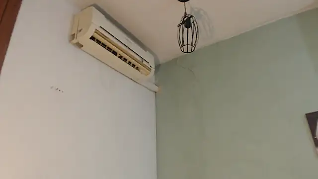 miaisabella_47 webcam