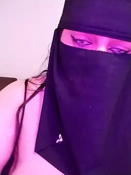 soltanadubai (F young) - العمة المسيطرة 🐕🐕‍🦺