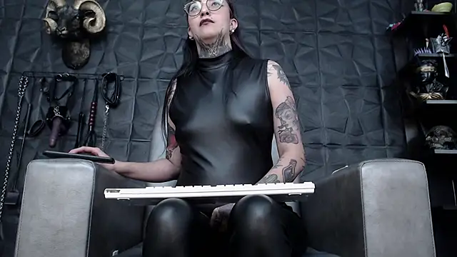 Agata_Darkness webcam