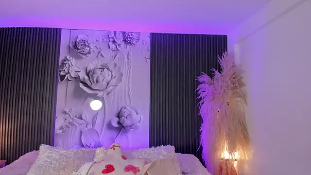 ShaniaDaniels webcam