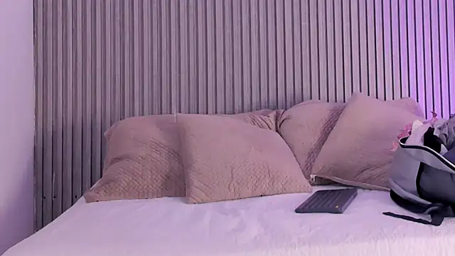 ashvalentine_ webcam