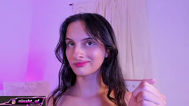ninaht webcam