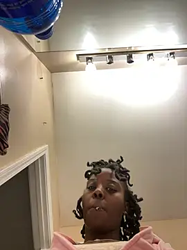 choclatepeaach webcam