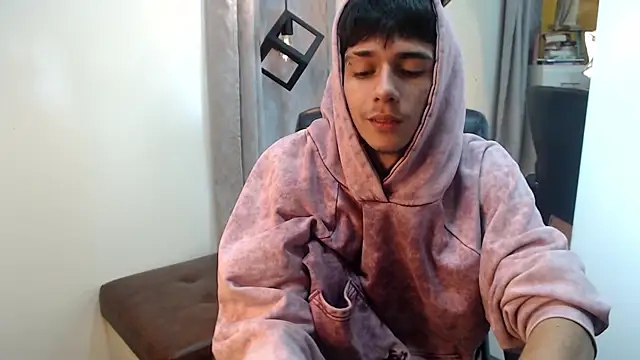 AmethystShadow17 webcam