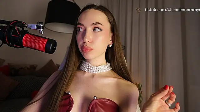 supreme_dominatrix webcam