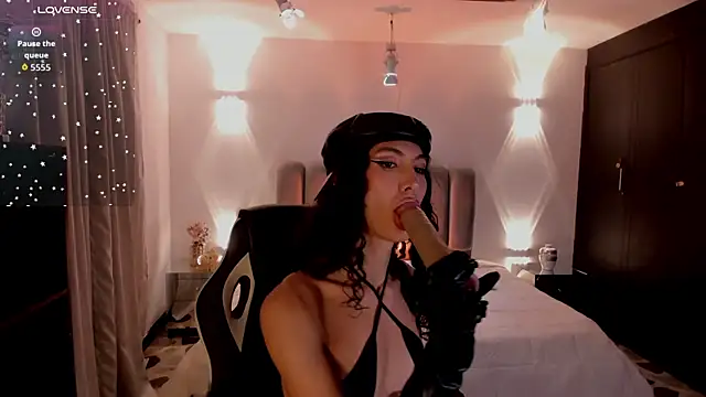 allicemackenzie webcam