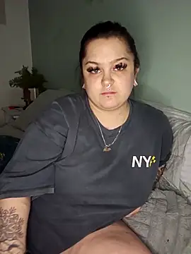 Saucy-Serenity webcam