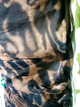 LovelyAuspices webcam