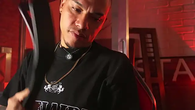 AlphaMasterXxx webcam