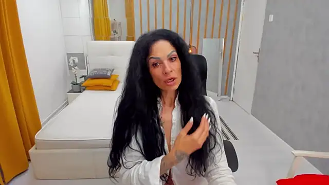 MarbellaRyder webcam