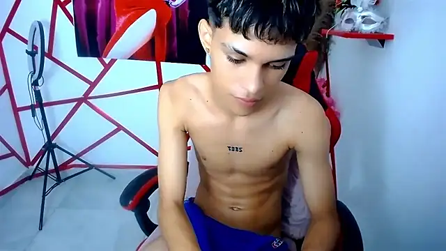 chris_evans77 webcam