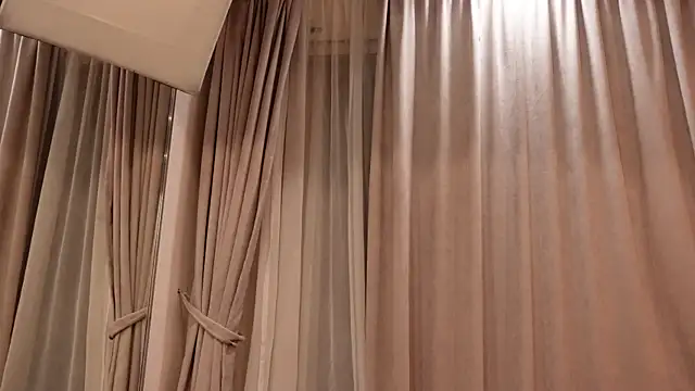 isabellamysty - IsabellaMysty's free webcam - UK Sex Cams