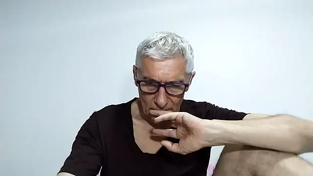 BIGUNCUTHARDCOCK webcam