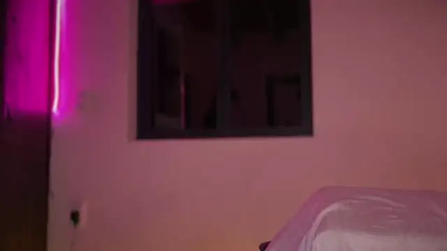 mcklister_kinky_feets webcam