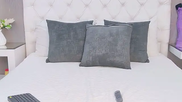 AntonellaEscudero webcam