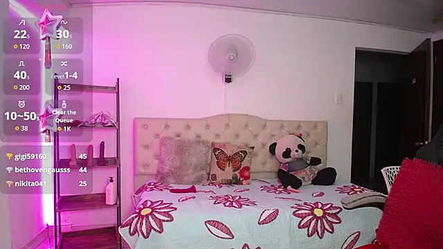 thalia_mills19 - Thalia_mills19's free webcam - UK Sex Cams