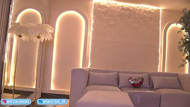 Dakota_Lee webcam