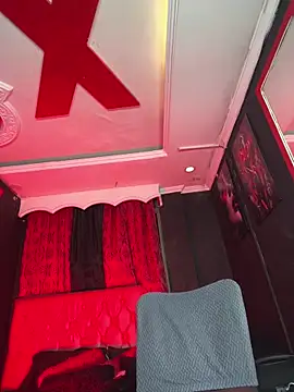 abrilbigcock live sex cam