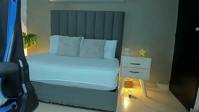 aixa_lopezz_x webcam