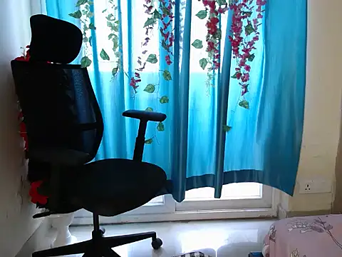 Naughtyy_Ranii01 webcam