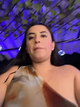 Antonella_Juliet... Live Webcam on Stripchat