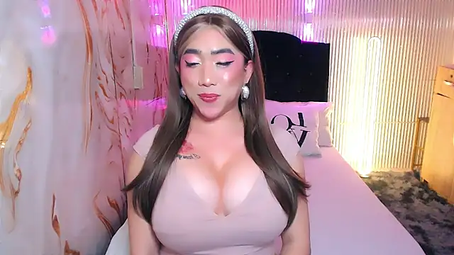 SelfsuckmyBigBanna webcam