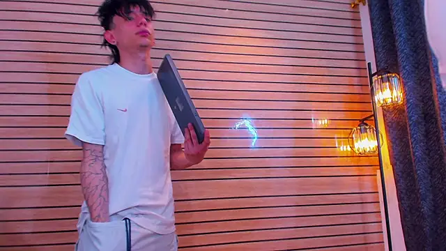 TheBatMansion webcam