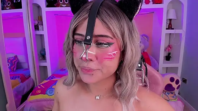 miss___megan - Miss___megan's free webcam - UK Sex Cams