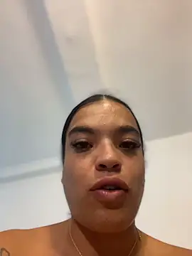 JuanitaMore01 webcam