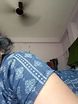 Deborbhavi222 webcam