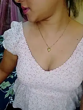 saumyy (F young) - Show my 🦵 🦵