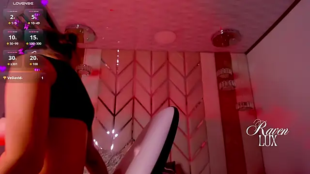 Raven_Luxx webcam
