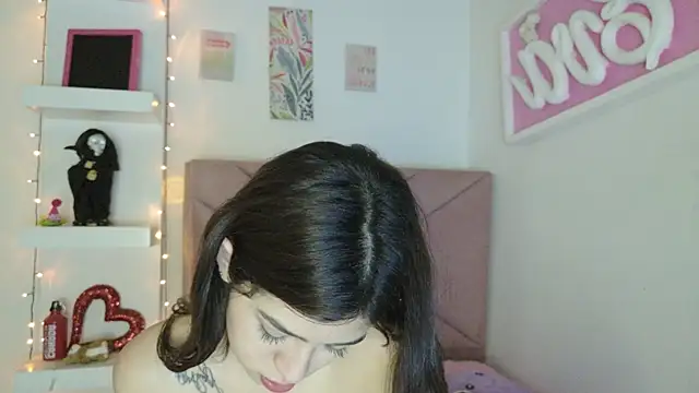 eva_sin18 live sex cam