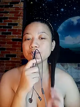 urchanel - Urchanel's free webcam - UK Sex Cams