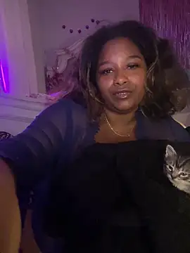 xoxoselenaxoxo - XoxoSELENAxoxo's free webcam - UK Sex Cams