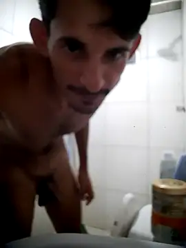 euenzo1 - EuEnzo1's free webcam - UK Sex Cams