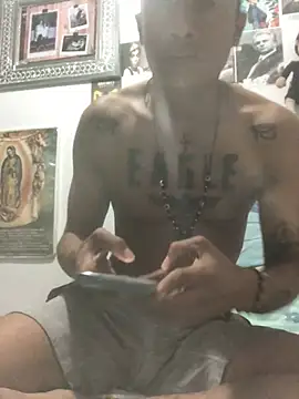 elpeluchenegroxxx3 webcam