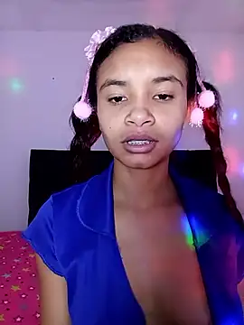 liz7skinny webcam