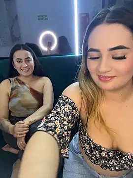 Antonella_Julieta webcam