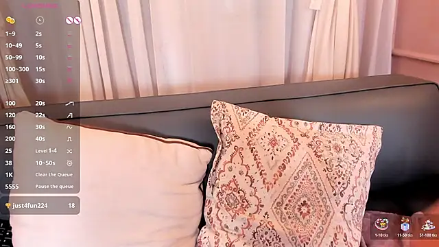 alison_ferrera_ webcam