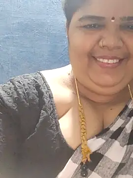 tamilthanushri live sex cam