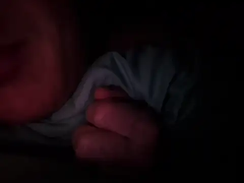 chronic_vibez webcam