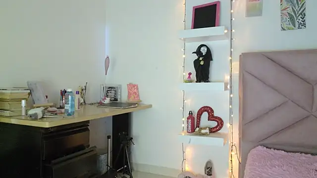 eva_sin18 live sex cam