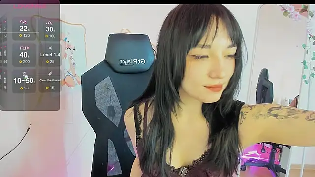 AliceeinWonderlanddd webcam