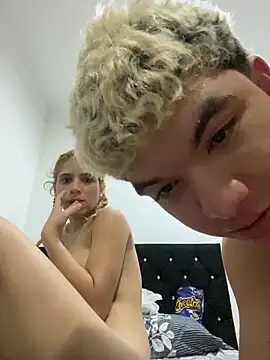 VelvetPassion webcam