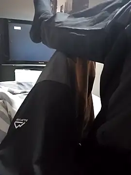 Liverpoolladfree webcam