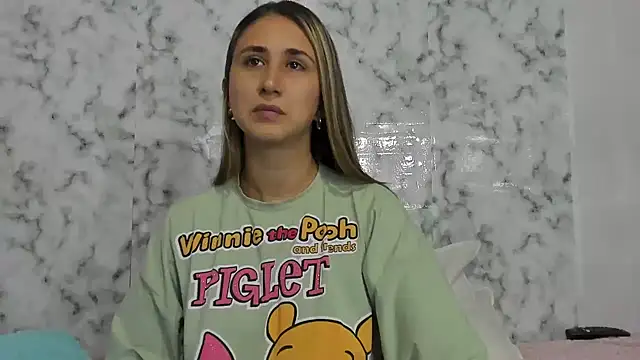 VictoriaWhitmore webcam